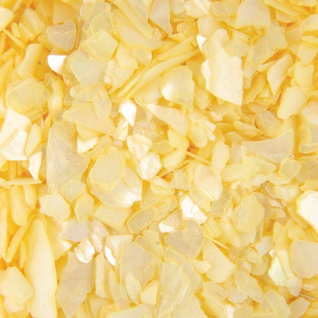 Łupinki muszli na paznokcie złote